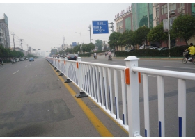 呼和浩特市市政道路护栏工程